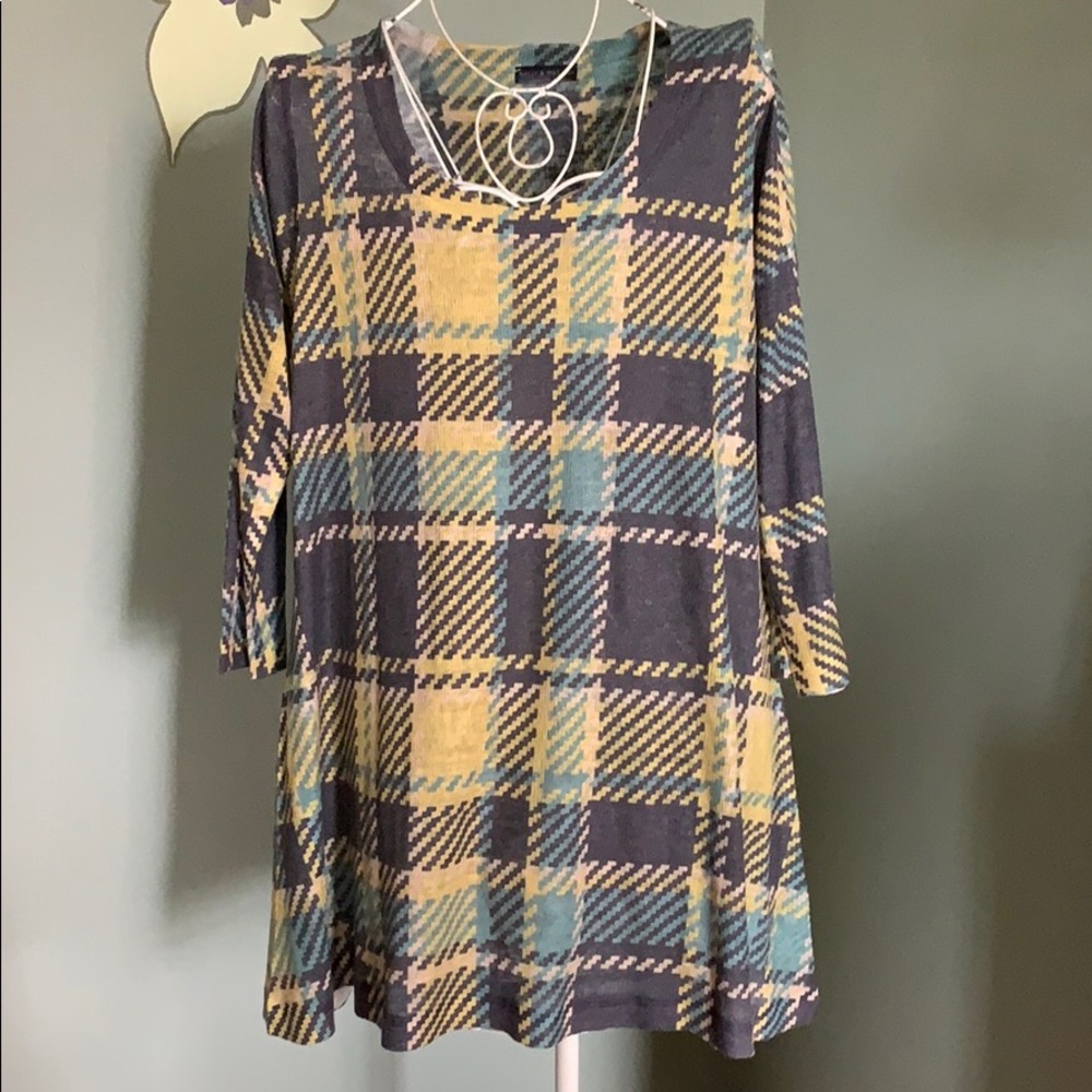 EUC Nally & Millie 3/4 Sleeve Plaid Tunic 🇺🇸